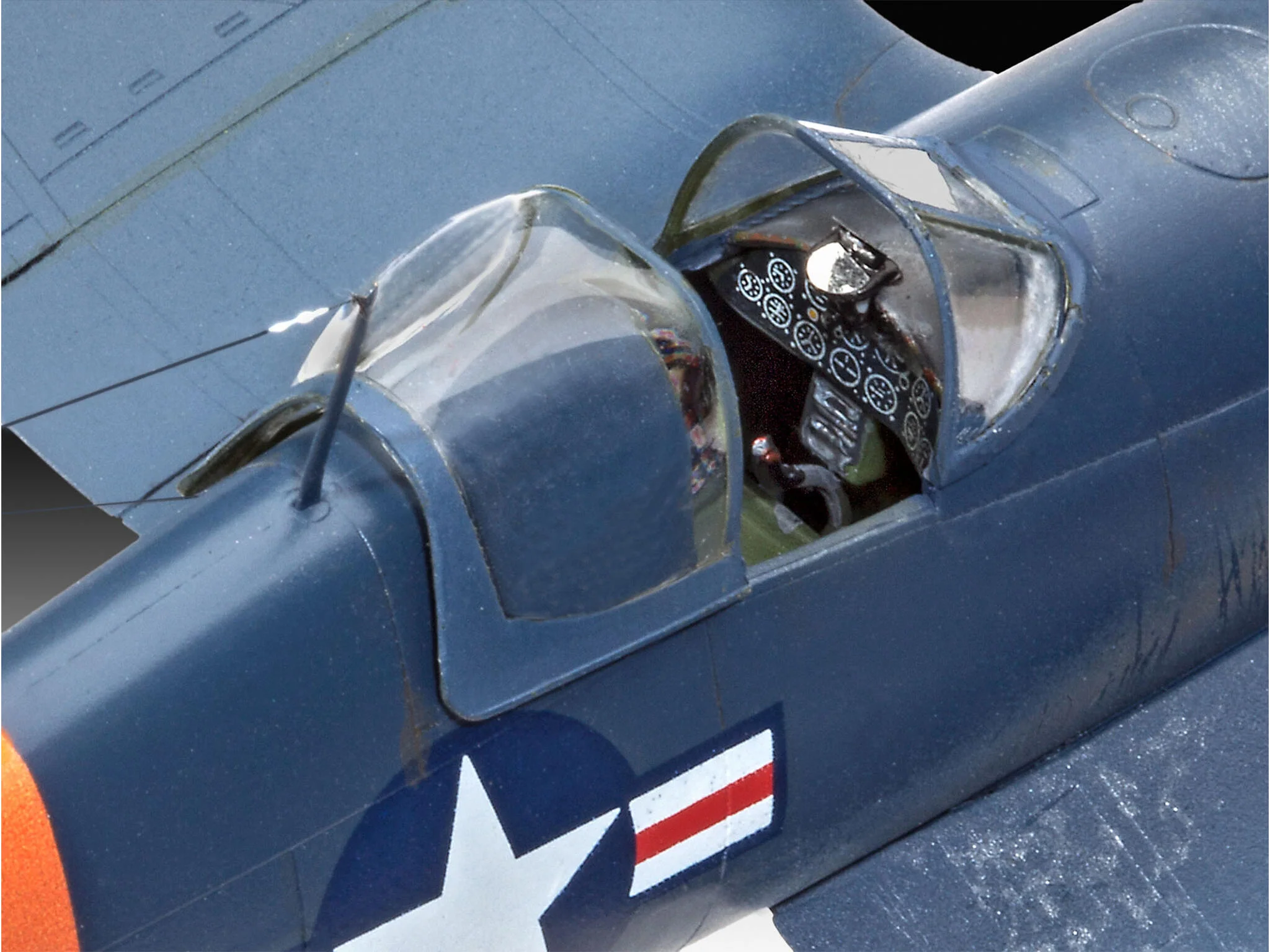 Maquette avion Revell 03955 F4U-4 CORSAIR - Image 4